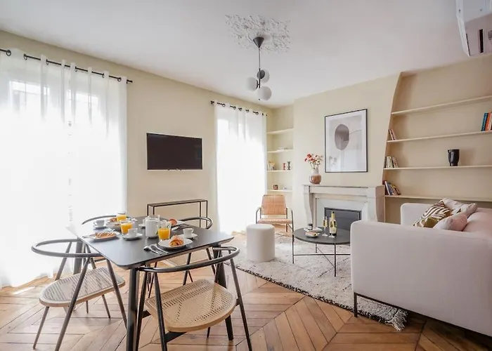 2#two Bedrooms#champs Elysees#arc De Triomphe#ac Apartment
