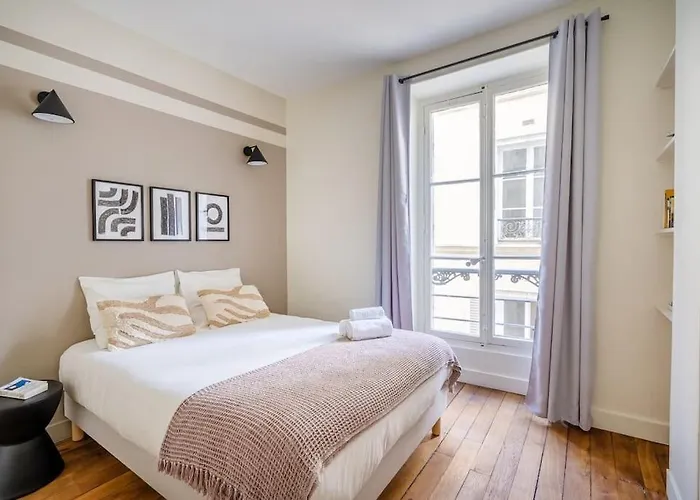 Apartment 2#two Bedrooms#champs Elysees#arc De Triomphe#ac Paris