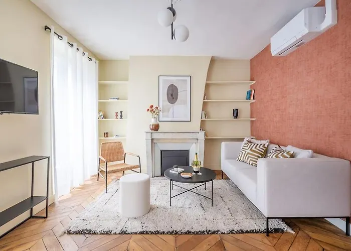 2#two Bedrooms#champs Elysees#arc De Triomphe#ac Paris